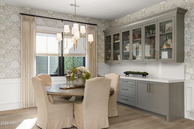 509 E HAYWARD Avenue, Phoenix, AZ 85020