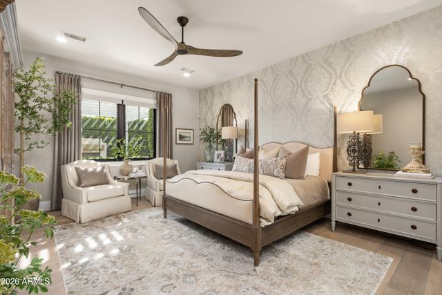 509 E HAYWARD Avenue, Phoenix, AZ 85020