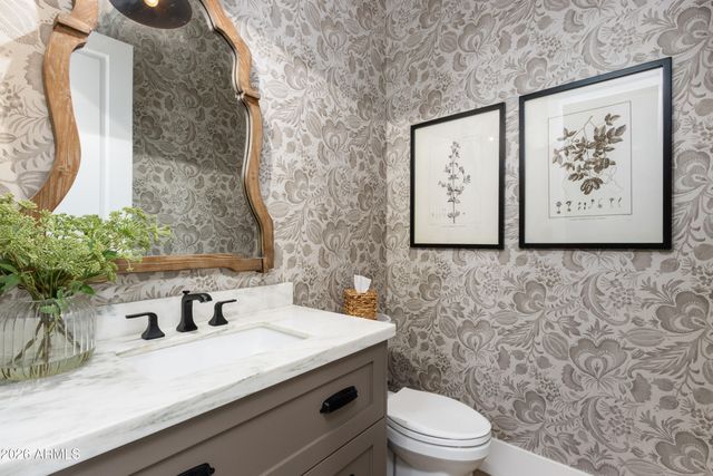 509 E HAYWARD Avenue, Phoenix, AZ 85020