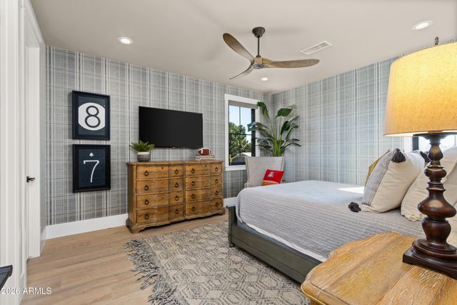 509 E HAYWARD Avenue, Phoenix, AZ 85020