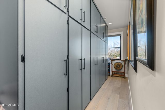 509 E HAYWARD Avenue, Phoenix, AZ 85020