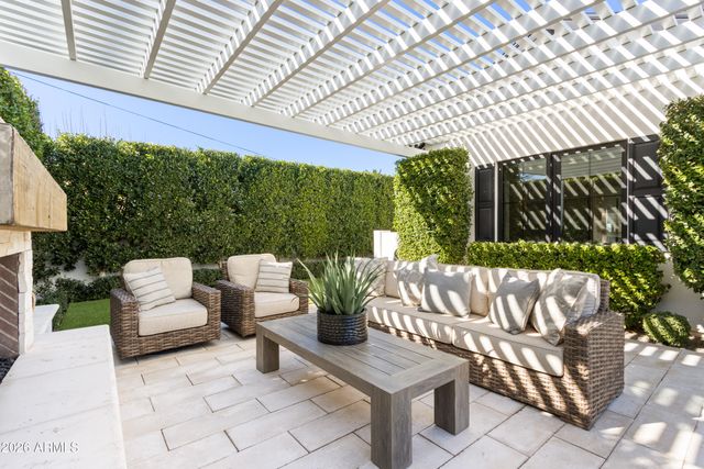 509 E HAYWARD Avenue, Phoenix, AZ 85020