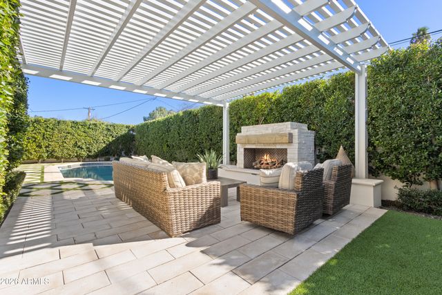 509 E HAYWARD Avenue, Phoenix, AZ 85020