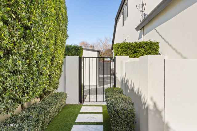 509 E HAYWARD Avenue, Phoenix, AZ 85020