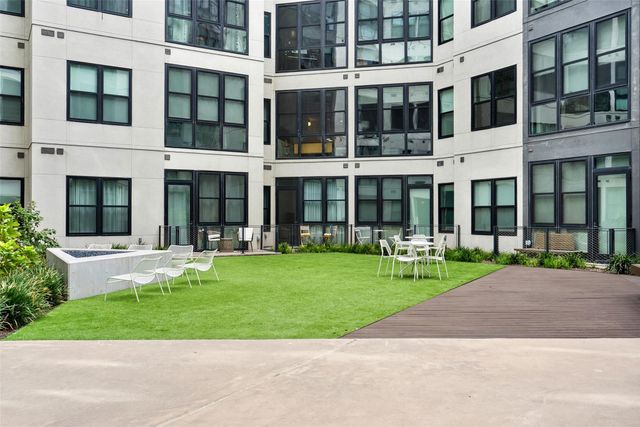 800 Embassy DR 605, Austin, TX 78702