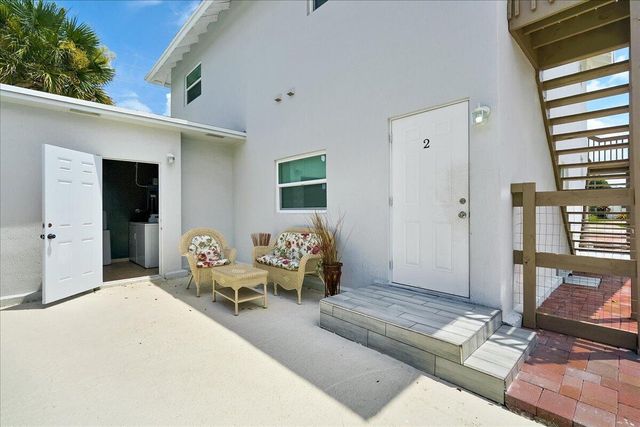 305 Cypress Drive E 1,2,3,4,5, Lake Park, FL 33403