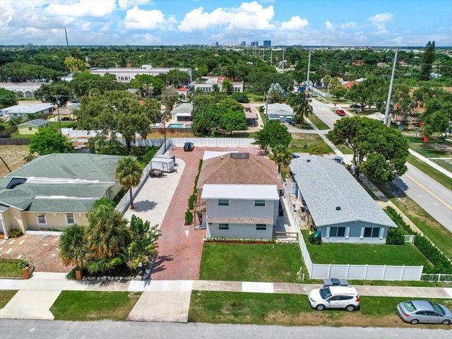 305 Cypress Drive E 1,2,3,4,5, Lake Park, FL 33403