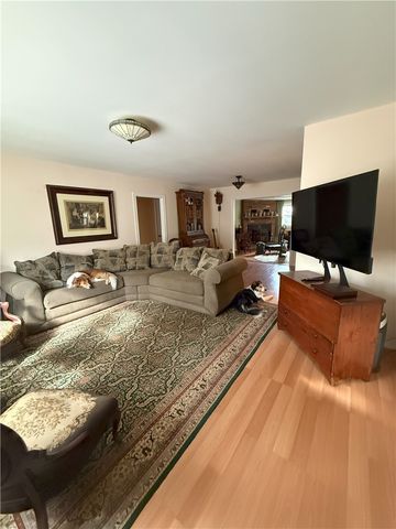 15 Hatfield Avenue, Sidney, NY 13838