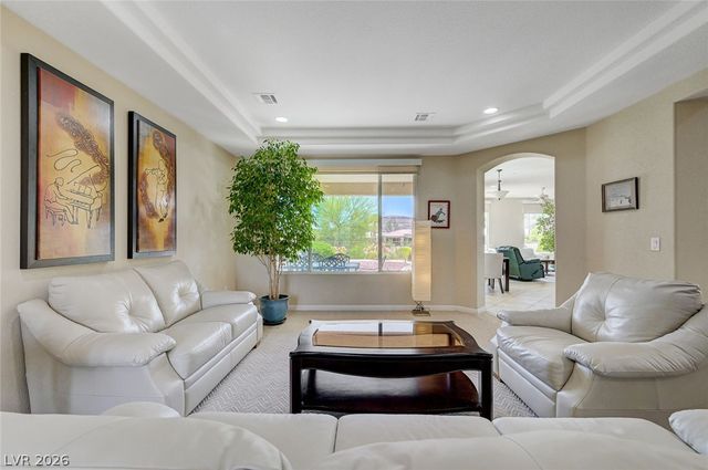 5222 Fiore Bella Boulevard, Las Vegas, NV 89135