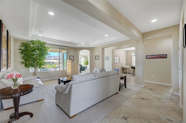 5222 Fiore Bella Boulevard, Las Vegas, NV 89135