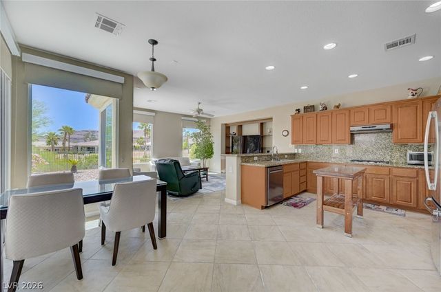 5222 Fiore Bella Boulevard, Las Vegas, NV 89135