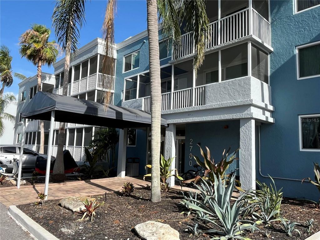 2700 COCONUT BAY LANE 2C, Sarasota, FL 34237