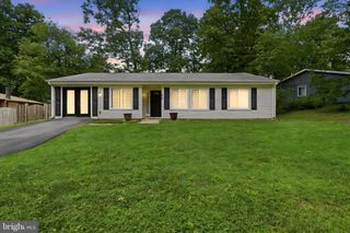 1522 MILLIKENS BEND RD, Herndon, VA 20170
