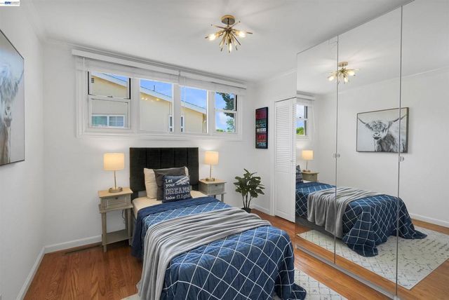 278 Saint Andrews St, Hayward, CA 94544