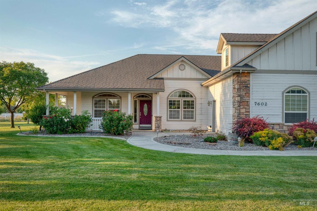7602 E Charismatic St, Nampa, ID 83687 photo 3