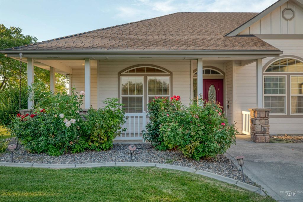 7602 E Charismatic St, Nampa, ID 83687 photo 4