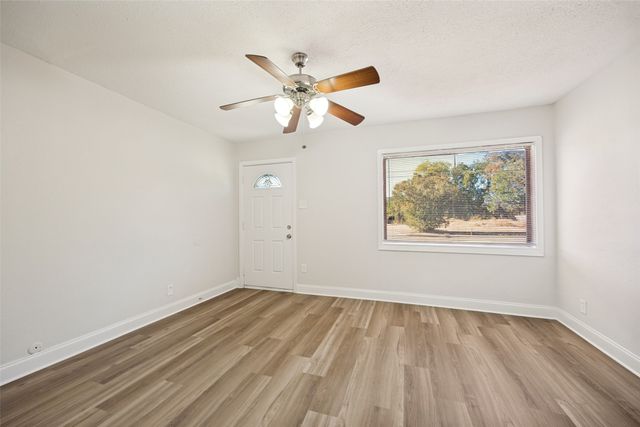 1541 Briarcliff Road, Dallas, TX 75235