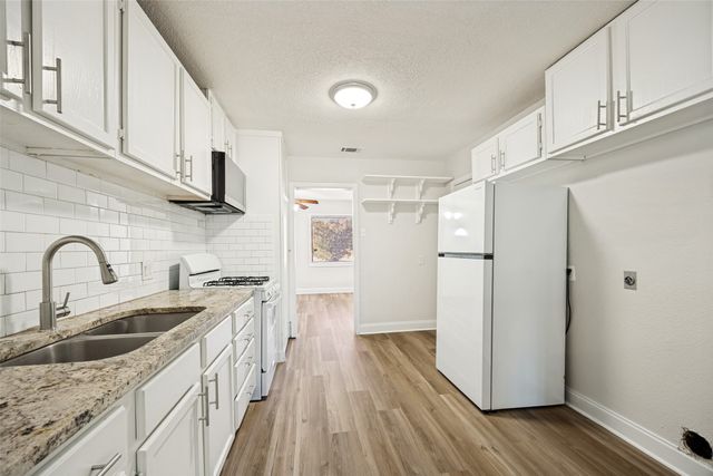 1541 Briarcliff Road, Dallas, TX 75235