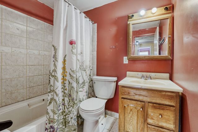 822 Colonial Drive B, Wheeling, IL 60090