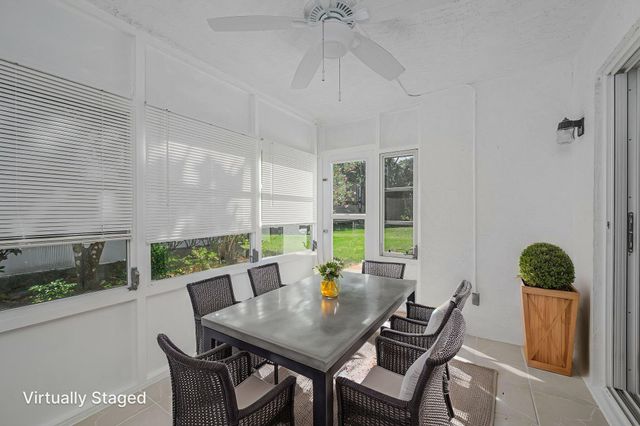 1221 S Lakes End Drive 1, Fort Pierce, FL 34982