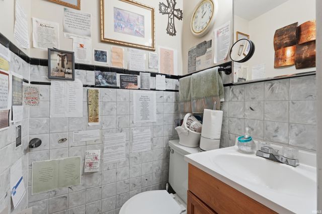 4317 Hessen Cassel Road, Fort Wayne, IN 46806