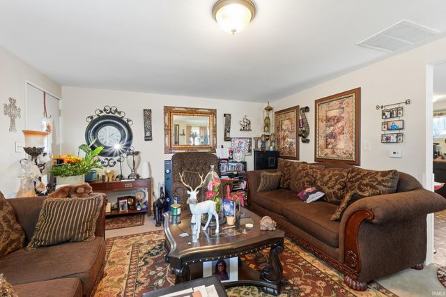 4317 Hessen Cassel Road, Fort Wayne, IN 46806