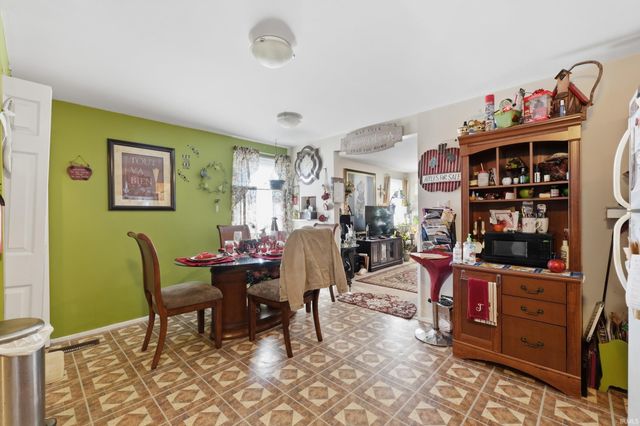 4317 Hessen Cassel Road, Fort Wayne, IN 46806