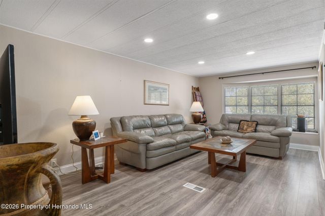 14310 Rialto Avenue, Brooksville, FL 34613