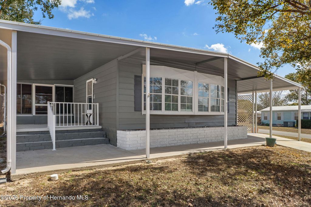 14310 Rialto Avenue, Brooksville, FL 34613