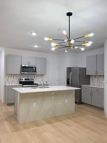 3723 KING HILL DRIVE, Haines City, FL 33844