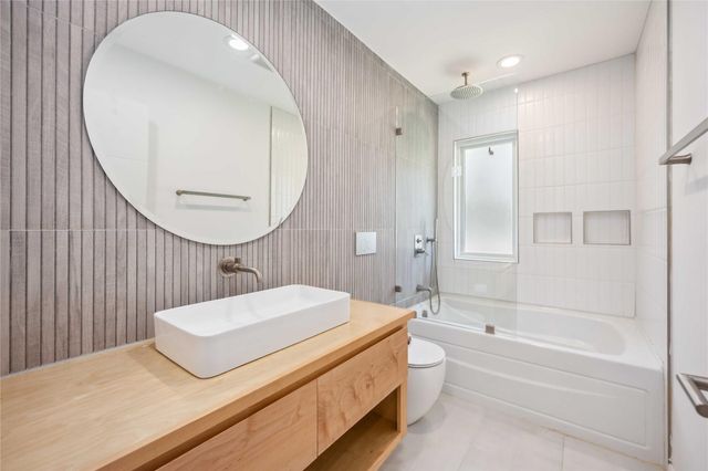 6306 Pineshade Lane, Houston, TX 77008