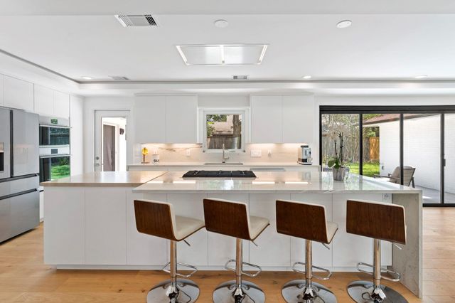 6306 Pineshade Lane, Houston, TX 77008