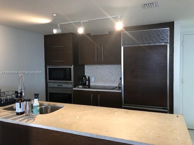 465 BRICKELL AVE 1106, Miami, FL 33131