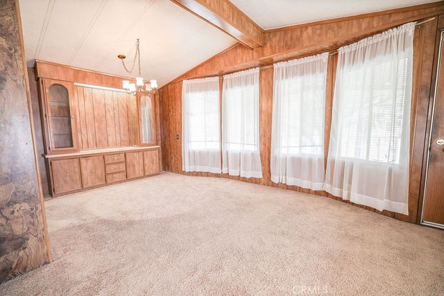 282 N La Paloma, San Jacinto, CA 92582