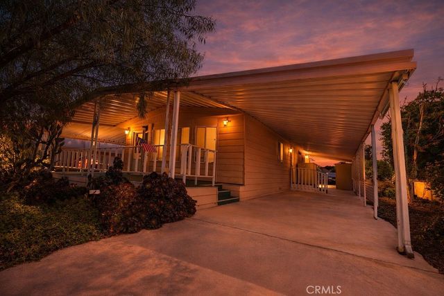 282 N La Paloma, San Jacinto, CA 92582
