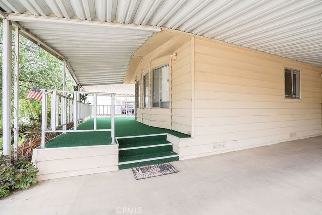 282 N La Paloma, San Jacinto, CA 92582