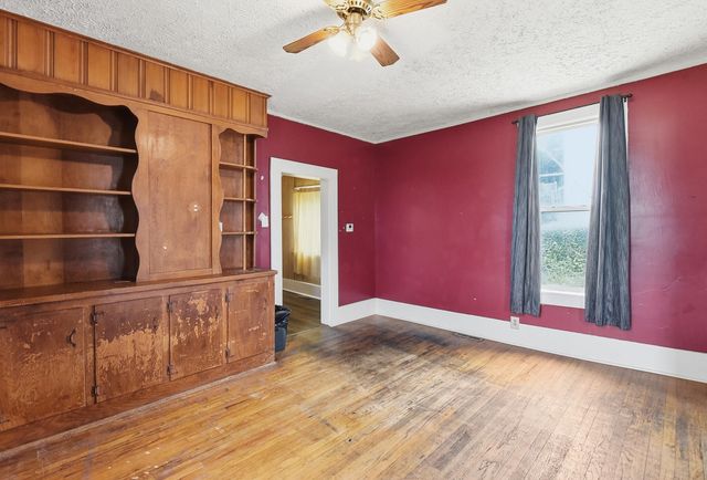 109 UNION Street, Council Bluffs, IA 51503