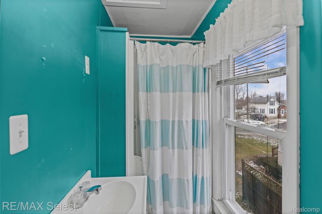 11647 E Lennon Road, Lennon Village, MI 48449