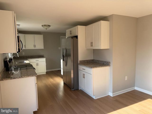 2900 BLOUNT DR, Bumpass, VA 23024