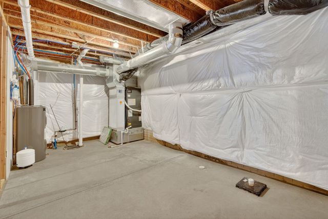 619 Kingston Avenue, Norwalk, IA 50211