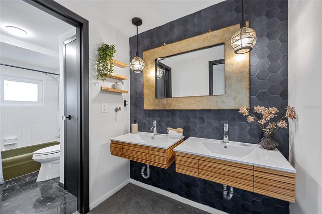 14265 85TH AVENUE, Seminole, FL 33776