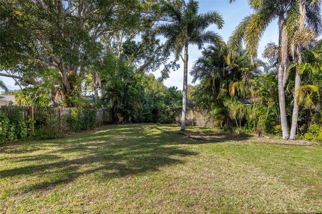 14265 85TH AVENUE, Seminole, FL 33776