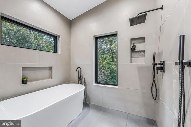 4916 RIDGEWOOD RD, Alexandria, VA 22312