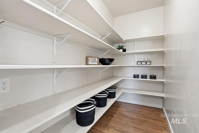 7028 W Ring Perch Court, Boise, ID 83709