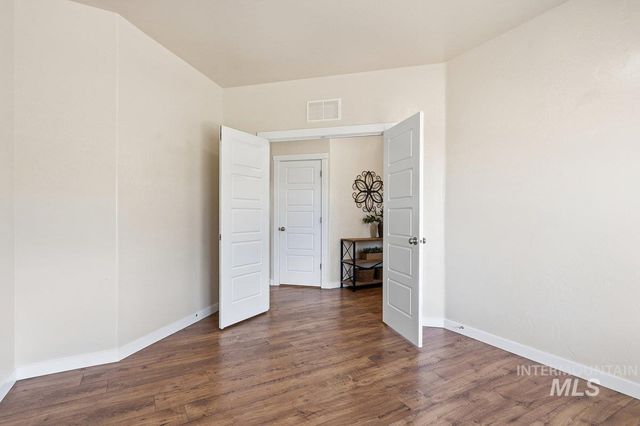 7028 W Ring Perch Court, Boise, ID 83709