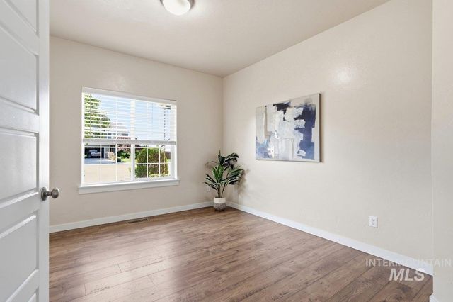 7028 W Ring Perch Court, Boise, ID 83709