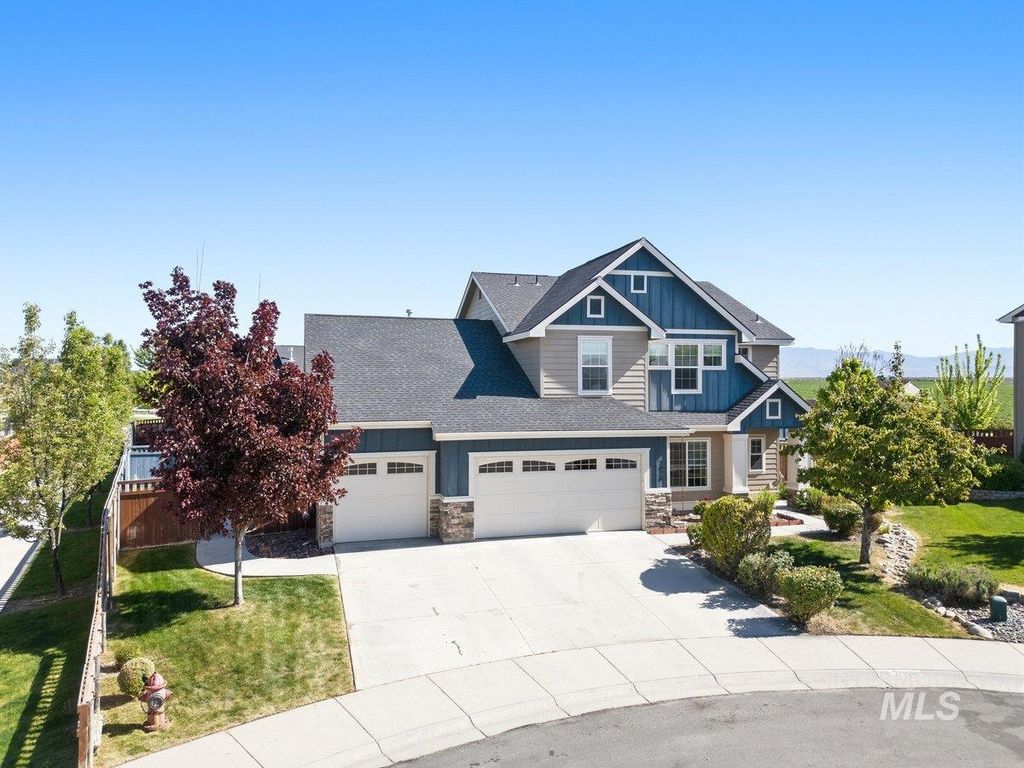 7028 W Ring Perch Court, Boise, ID 83709