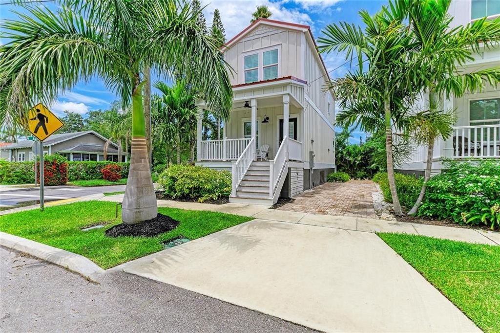 344 6TH STREET E, Bradenton, FL 34208