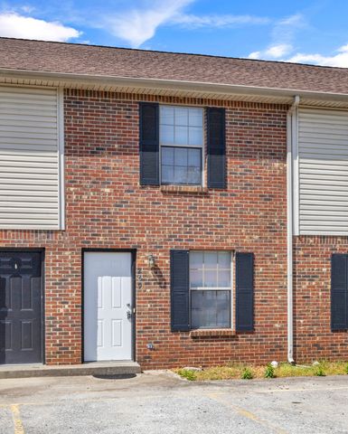 245 Stateline Rd, Oak Grove, KY 42262