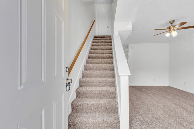 245 Stateline Rd, Oak Grove, KY 42262